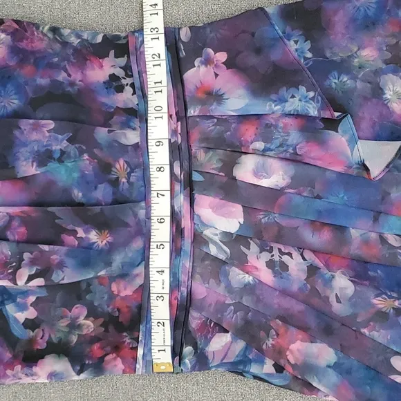 🆕️ GUESS Bombay Floral Asymmetrical Strapless Dress SIZE: 6