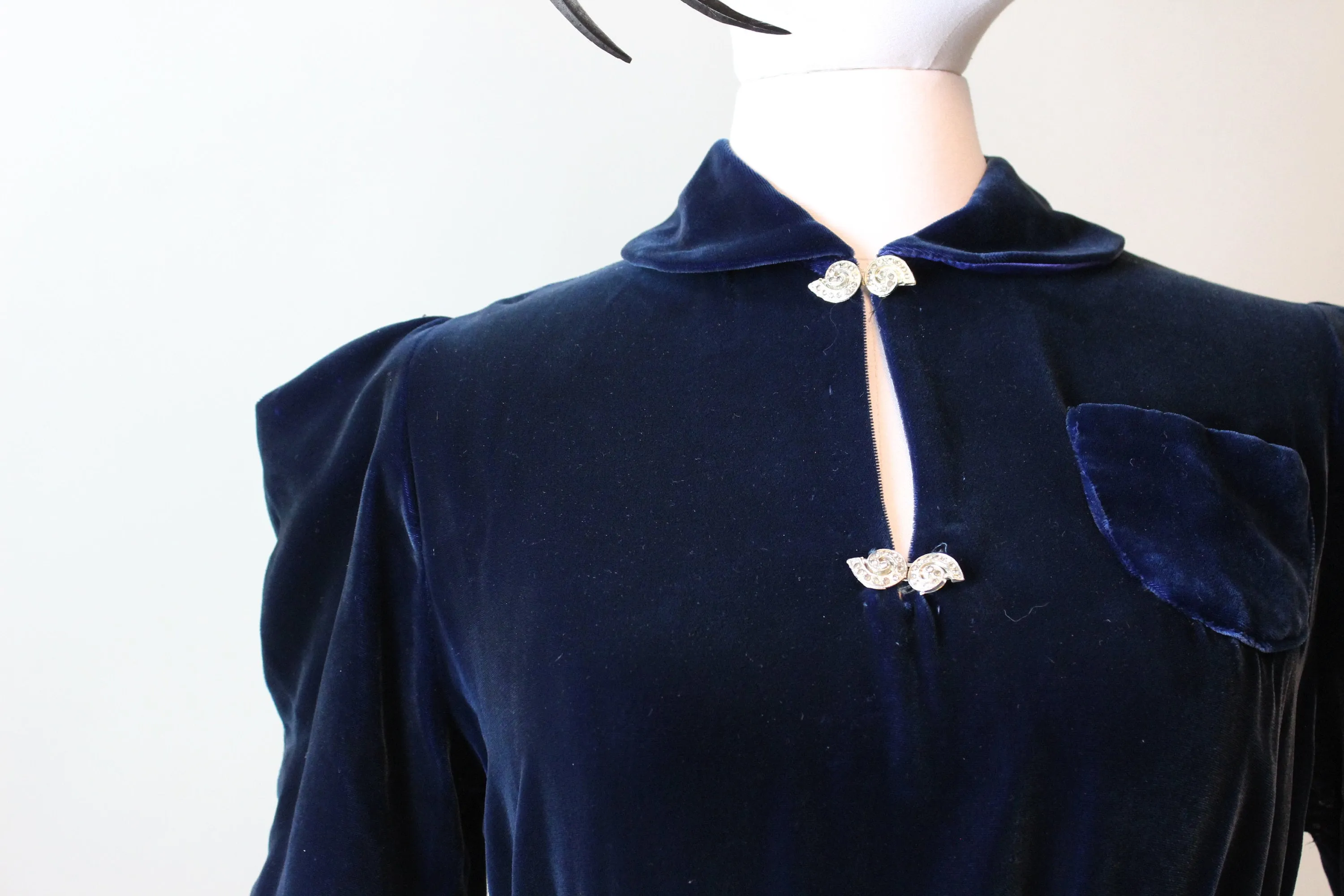 1930s PUFF sleeves BLUE silk VELVET dress small medium | new fall