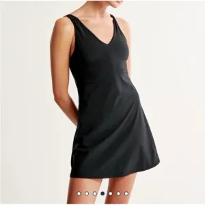 Abercrombie Traveler Wide Strap Mini Dress V-Neck Size Medium Black