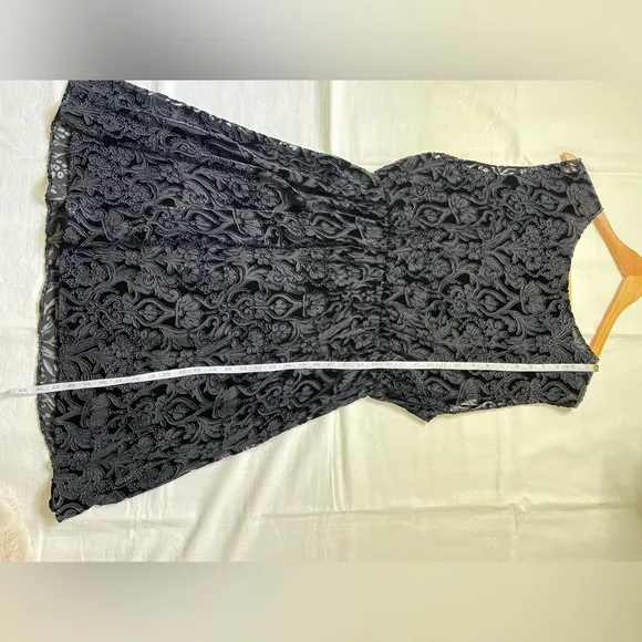Alice   Olivia Vintage Black Velvet Burnt Out Whimsy Gosh Mini Dress