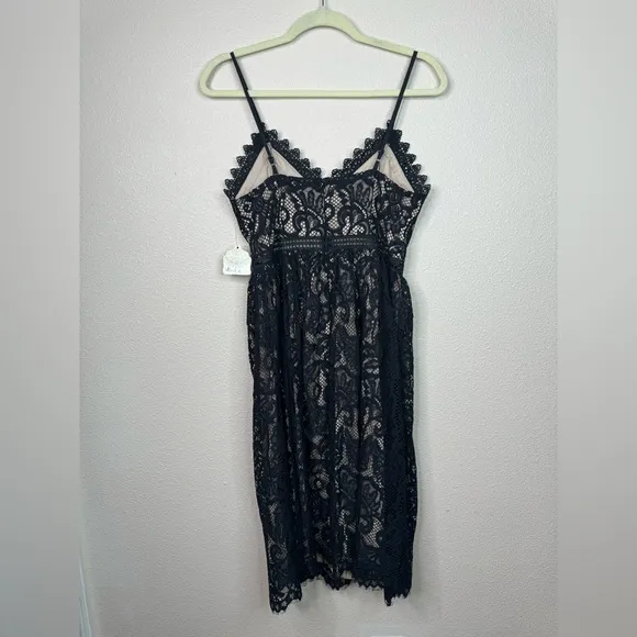 ALTAR'D STATE LACE OVERLAY DRESS SIZE M
