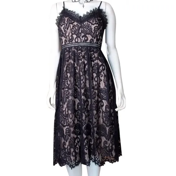 ALTAR'D STATE LACE OVERLAY DRESS SIZE M