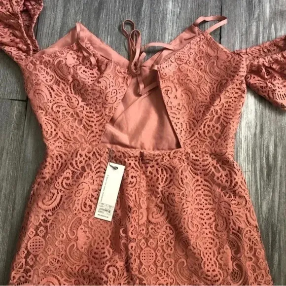 BB Dakota- Lace Cold Shoulder Open Back Dress Size 8 Misty Rose Fairycore Boho‎