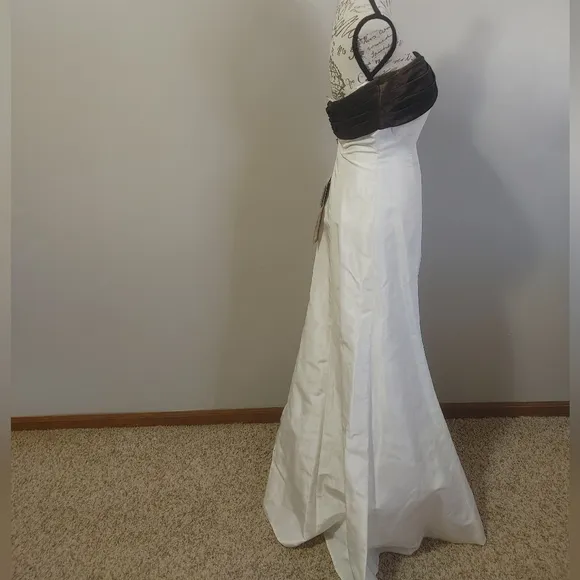Belsoie Elegant White and Brown Strapless Dress 4/2 (Street)