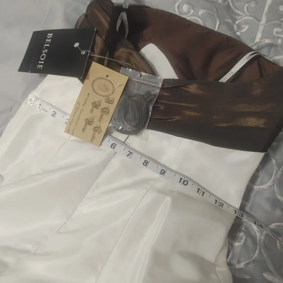 Belsoie Elegant White and Brown Strapless Dress 4/2 (Street)