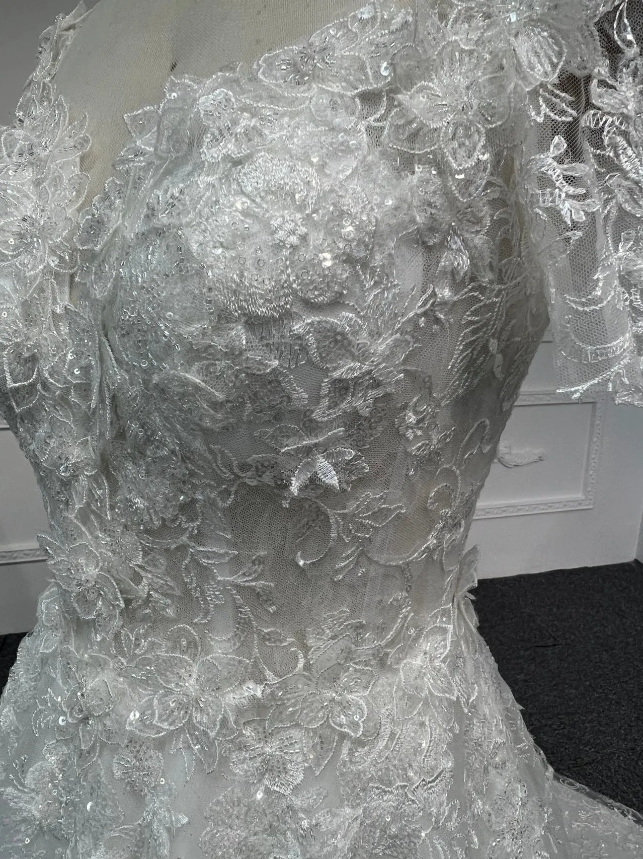 BYG#Y2325 Short-sleeved 3D lace flowers, luxurious beading, A-line