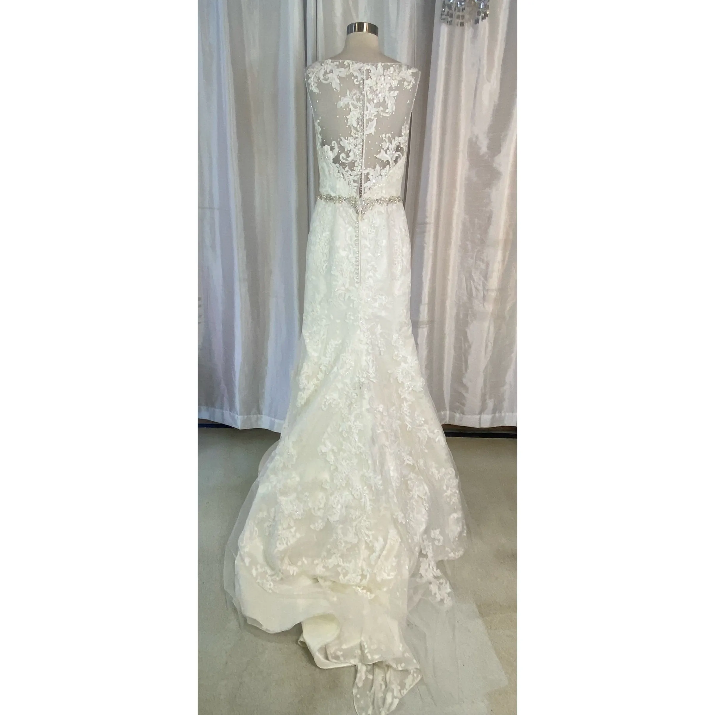 CASABLANCA Wedding Style # 2204 Gown Size 12