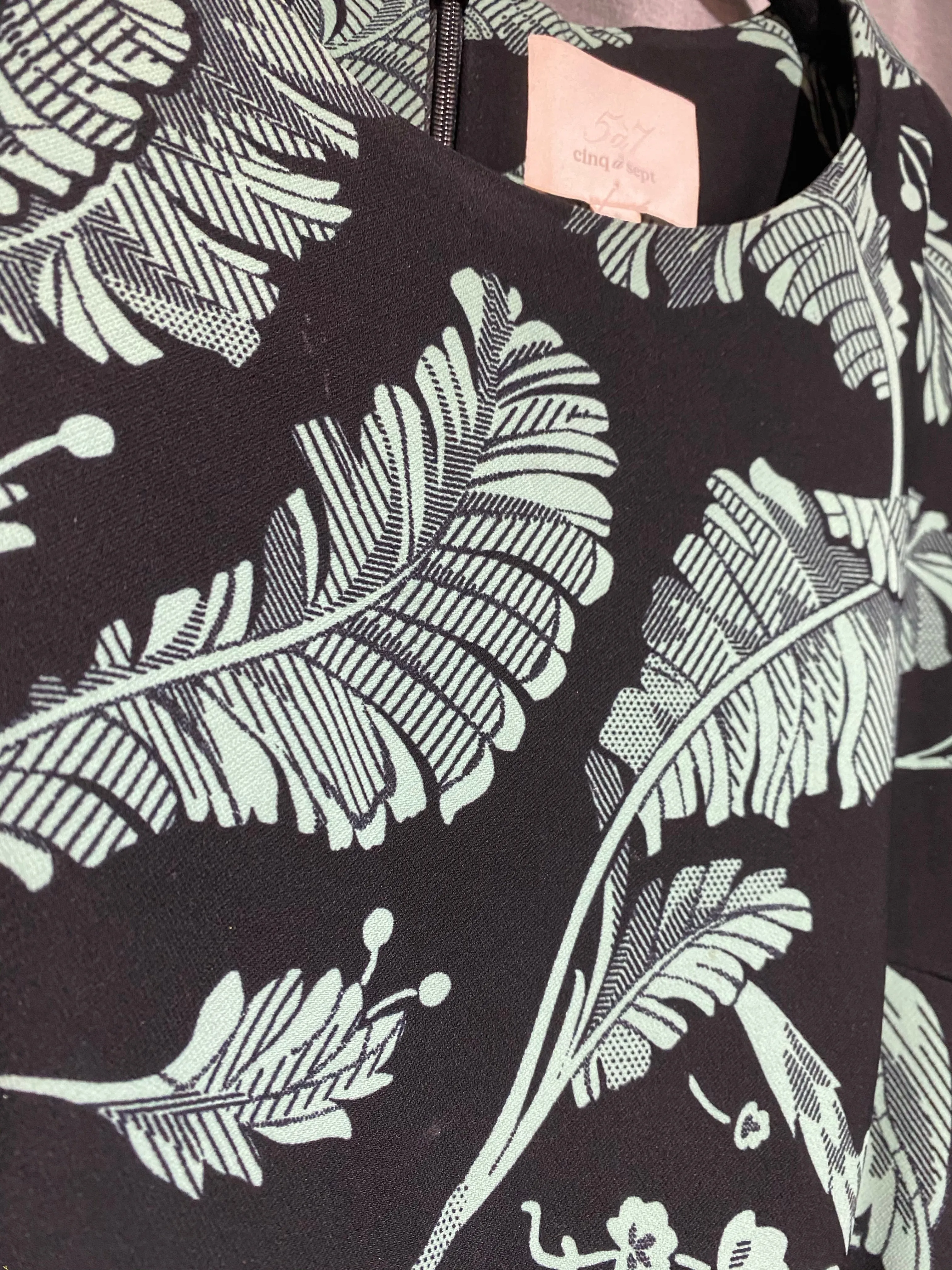 Cinq a sept Short Sleeve Tie-Side Palm Print Mini Dress