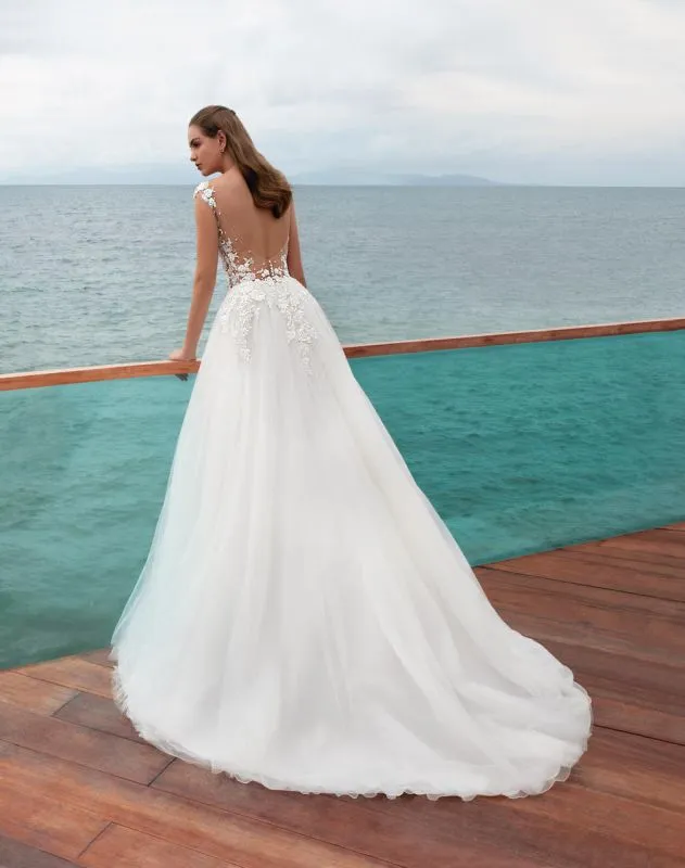 Cosmobella 8011 Size 6 Ivory Gown