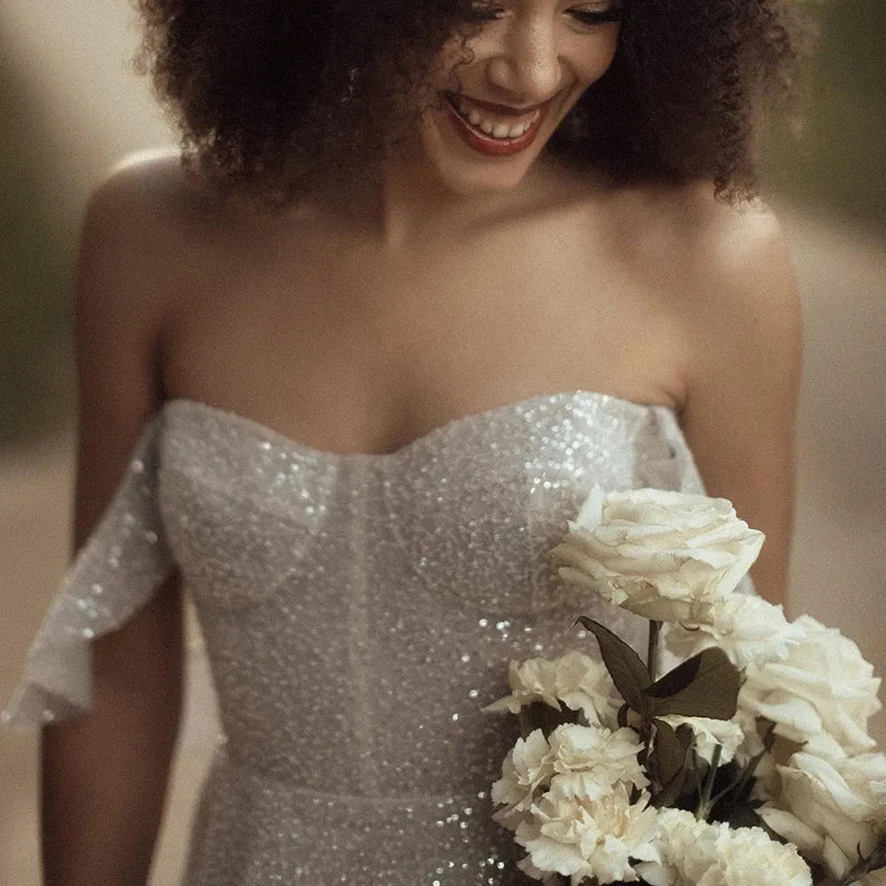 Drop Flare Sleeves Shining A Line Wedding Dress Customized Low Cut Luxury Plus Size Sweetheart Bling Beach Simple Bridal Gowns
