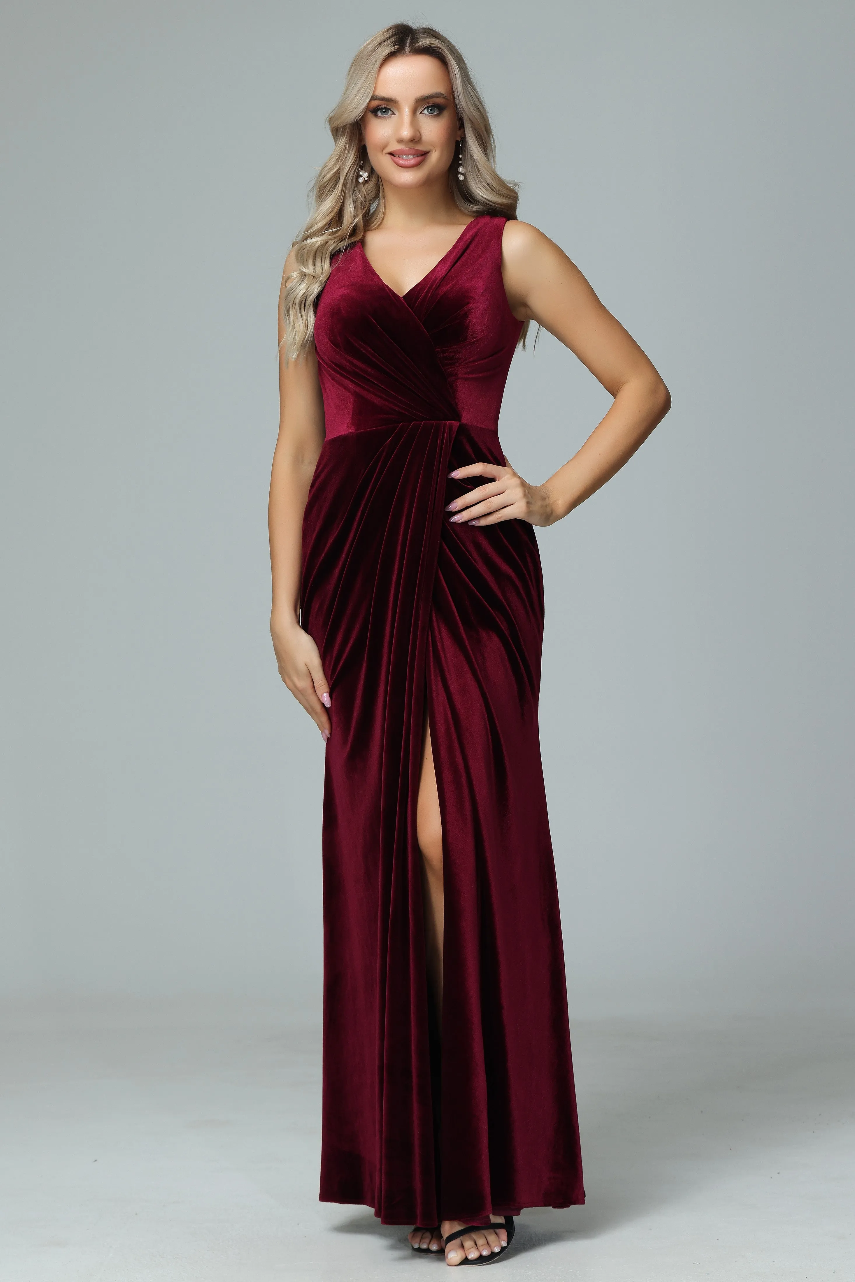 Elegant Sheath V-neck Velvet Winter Wedding Party Dresses