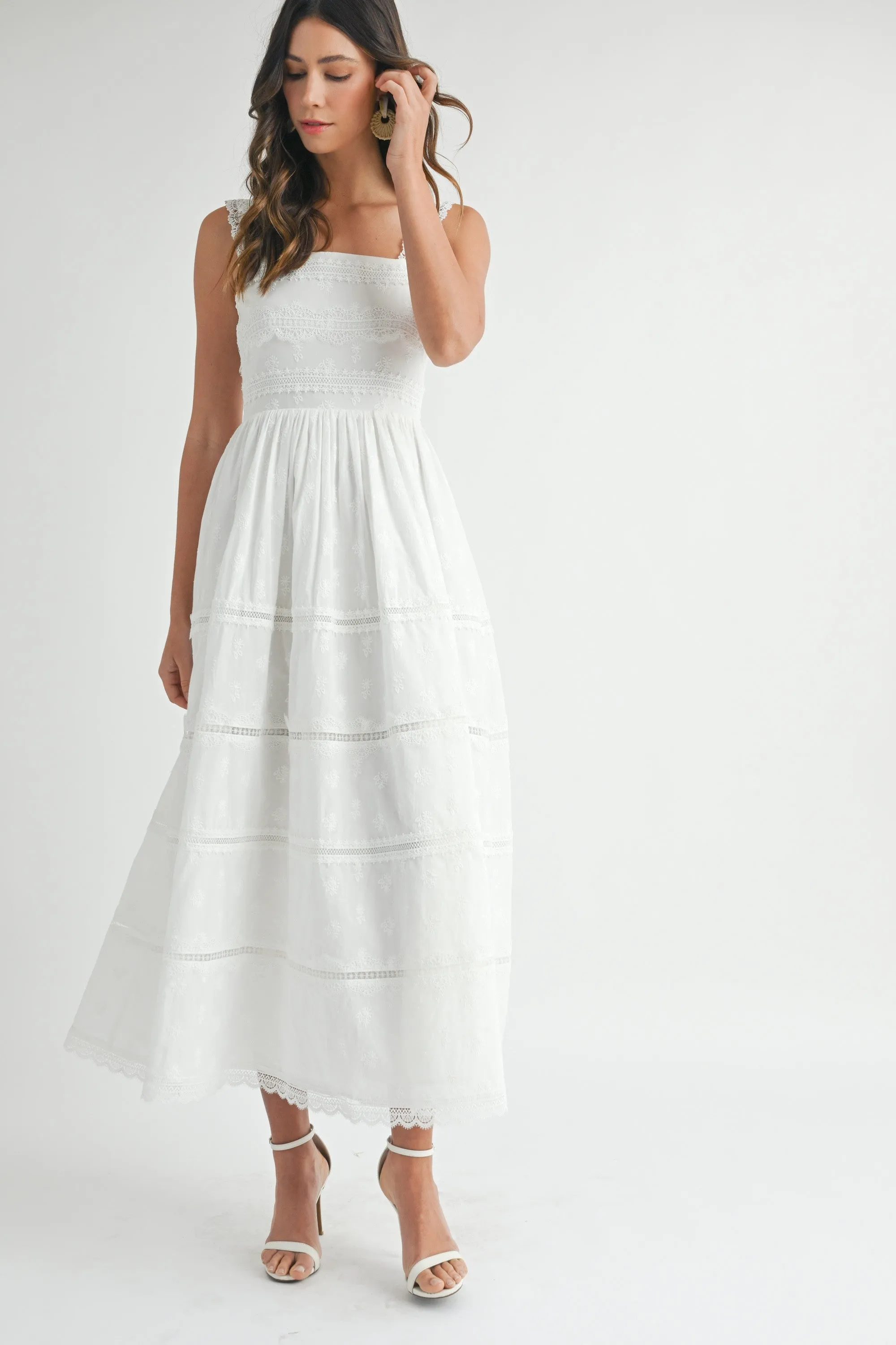 EMBROIDERED LACE TRIM DETAIL MIDI DRESS