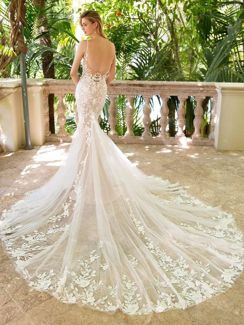 Enzoani: Raissa