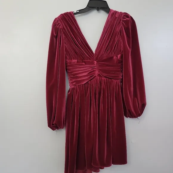 Gianni Bini Mariah 3/4 Sleeve Plunging V-Neck Velvet A-Line Dress