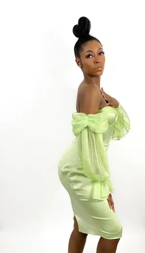 Green Off-Shoulder Ruffle Sleeve Dress