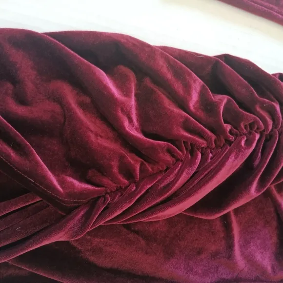 Guberry Rouch V-Neck Velvet Dress Wine/Red Stretch Angle Cut US Size Large