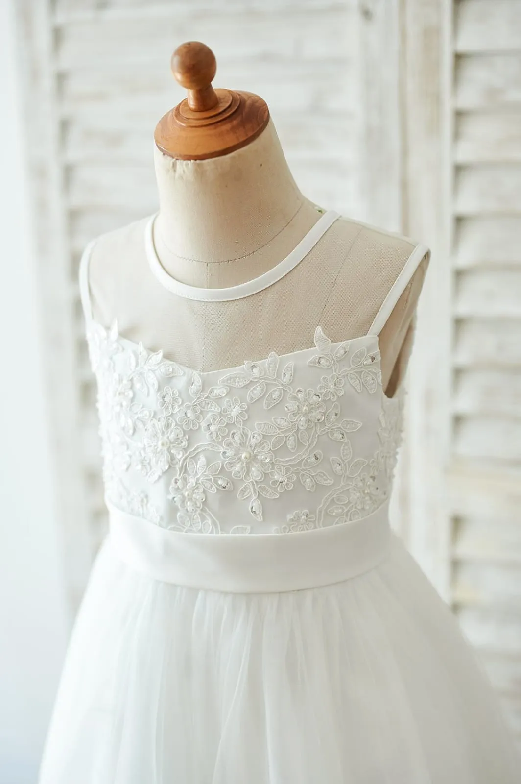 Ivory Lace tulle Wedding Flower Girl Dress, Bows