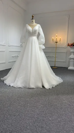 J44-Long Sleeve Organza A-line Plain Style Wedding Dress