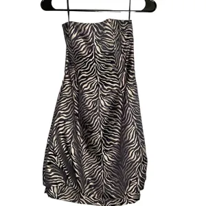 Jessica McClintock Zebra Print Strapless Cocktail Dress Size 2