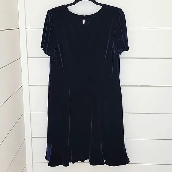 KARL LAGERFIELD 12 (?) blue velvet dress