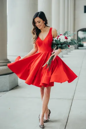 Knee Length Red V-neckline Wedding Party Dress