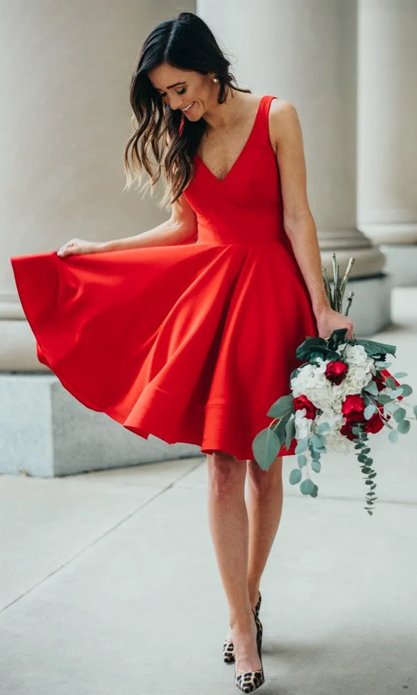 Knee Length Red V-neckline Wedding Party Dress