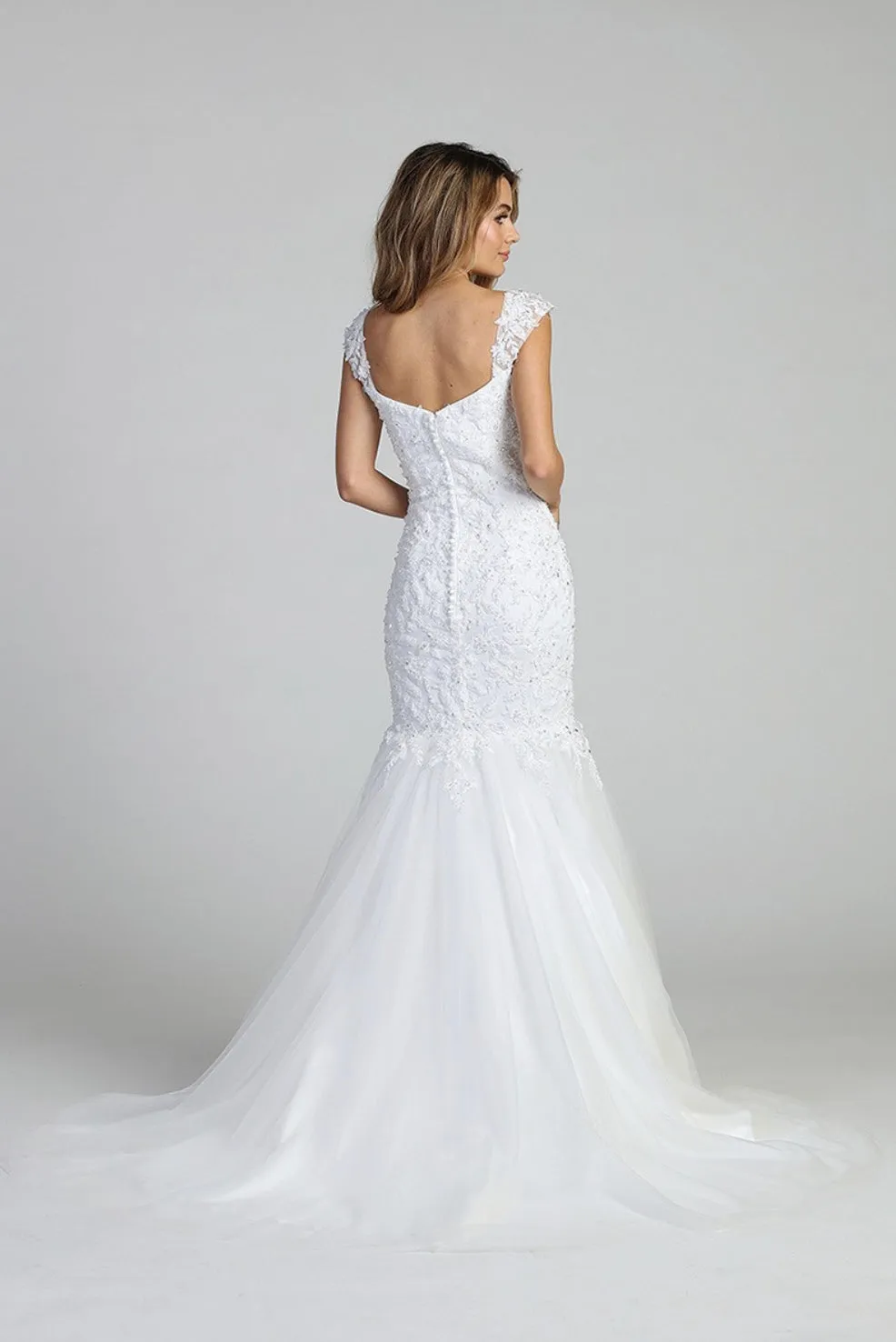 Let’s Evening Gowns 7688L