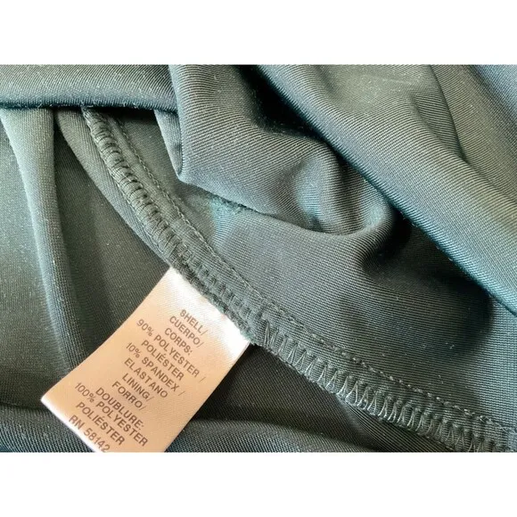 London Times Velvet Cocktail Party women’s  Size 16  Emerald Green Pouf sleeves.