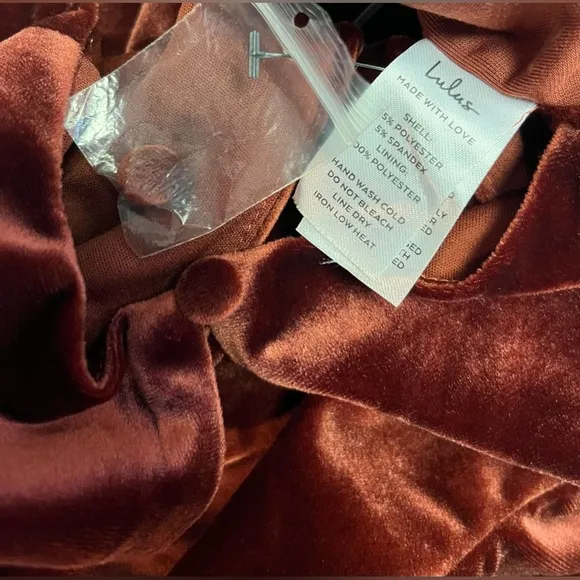 Lulu’s Lovely And Luminous Rust Velvet Long Sleeve Maxi Dress Gown Size Medium
