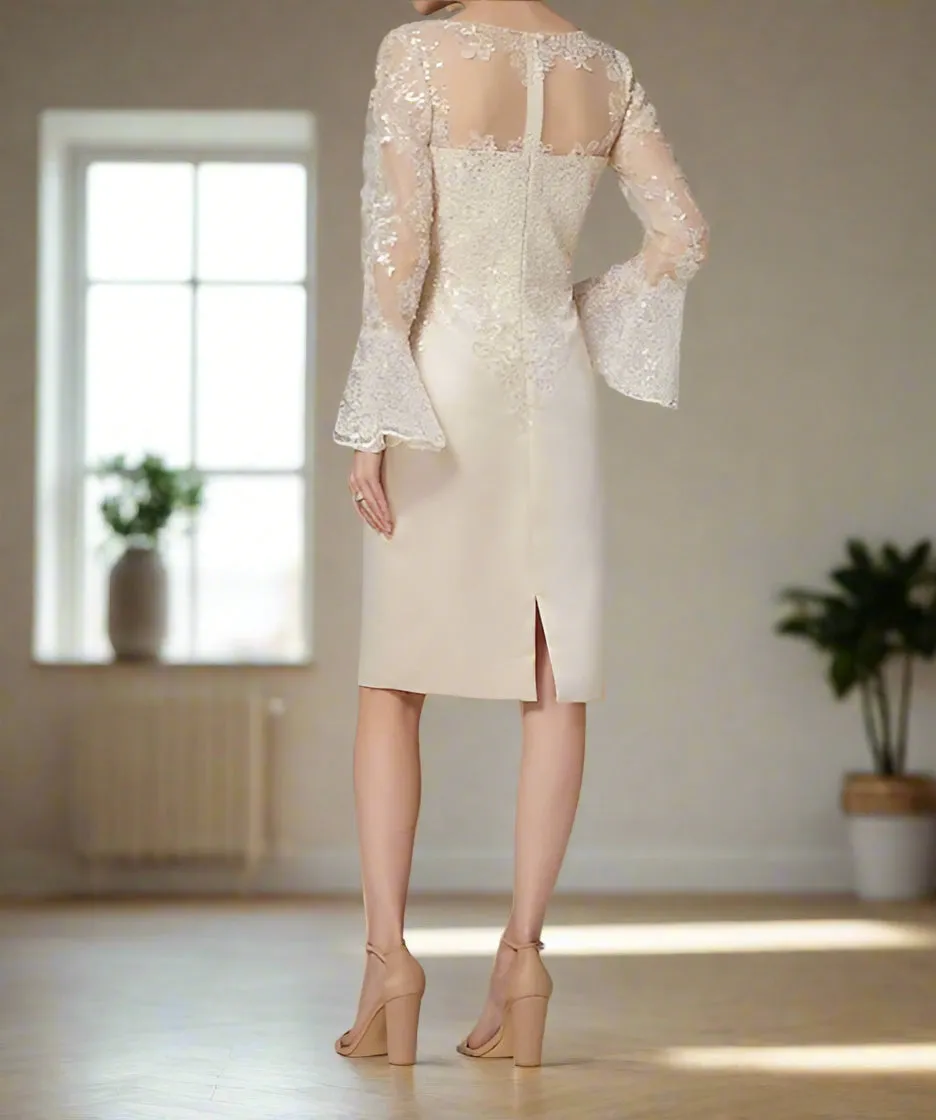 Luxurious Jewel Neck Knee Length Mother of the Bride Dress
