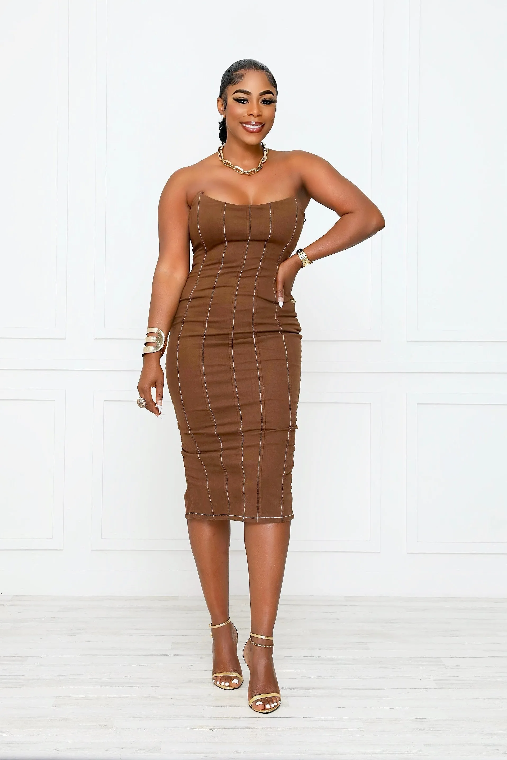 MISS THANG STRAPLESS CORSET MIDI DRESS
