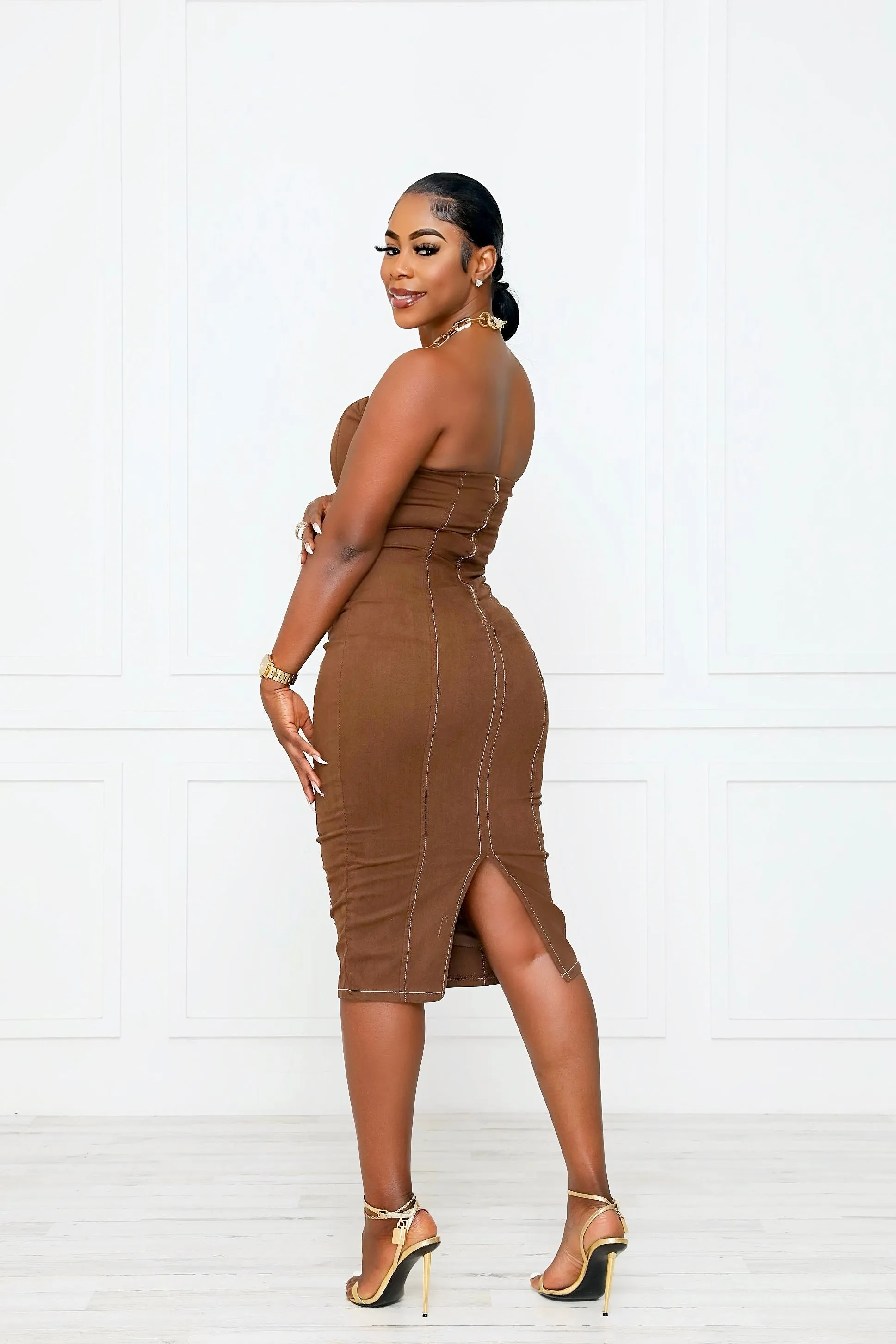 MISS THANG STRAPLESS CORSET MIDI DRESS