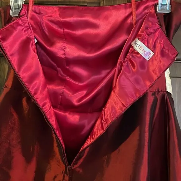 Next Eve strapless burgundy crimson formal dress w/cream sash, zip back,balloon