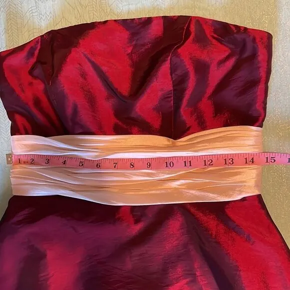 Next Eve strapless burgundy crimson formal dress w/cream sash, zip back,balloon