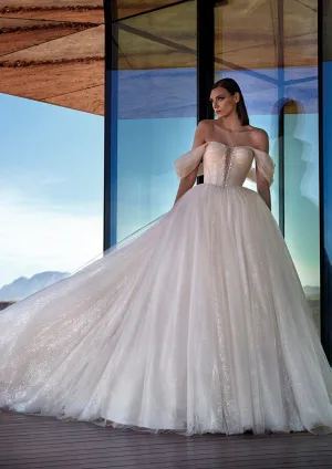 Pronovias Privee: Stardust