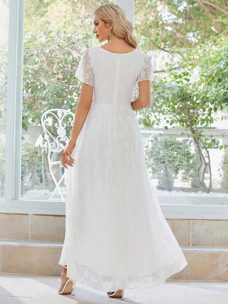 Robe de soirée en dentelle plissée à manches courtes et col en V