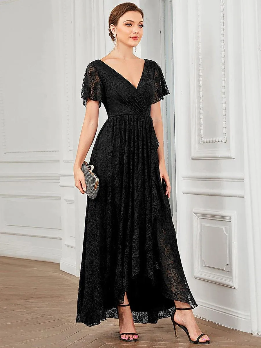 Robe de soirée en dentelle plissée à manches courtes et col en V