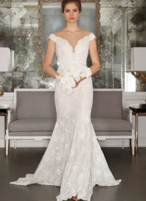 Romona Keveza "RK7406"