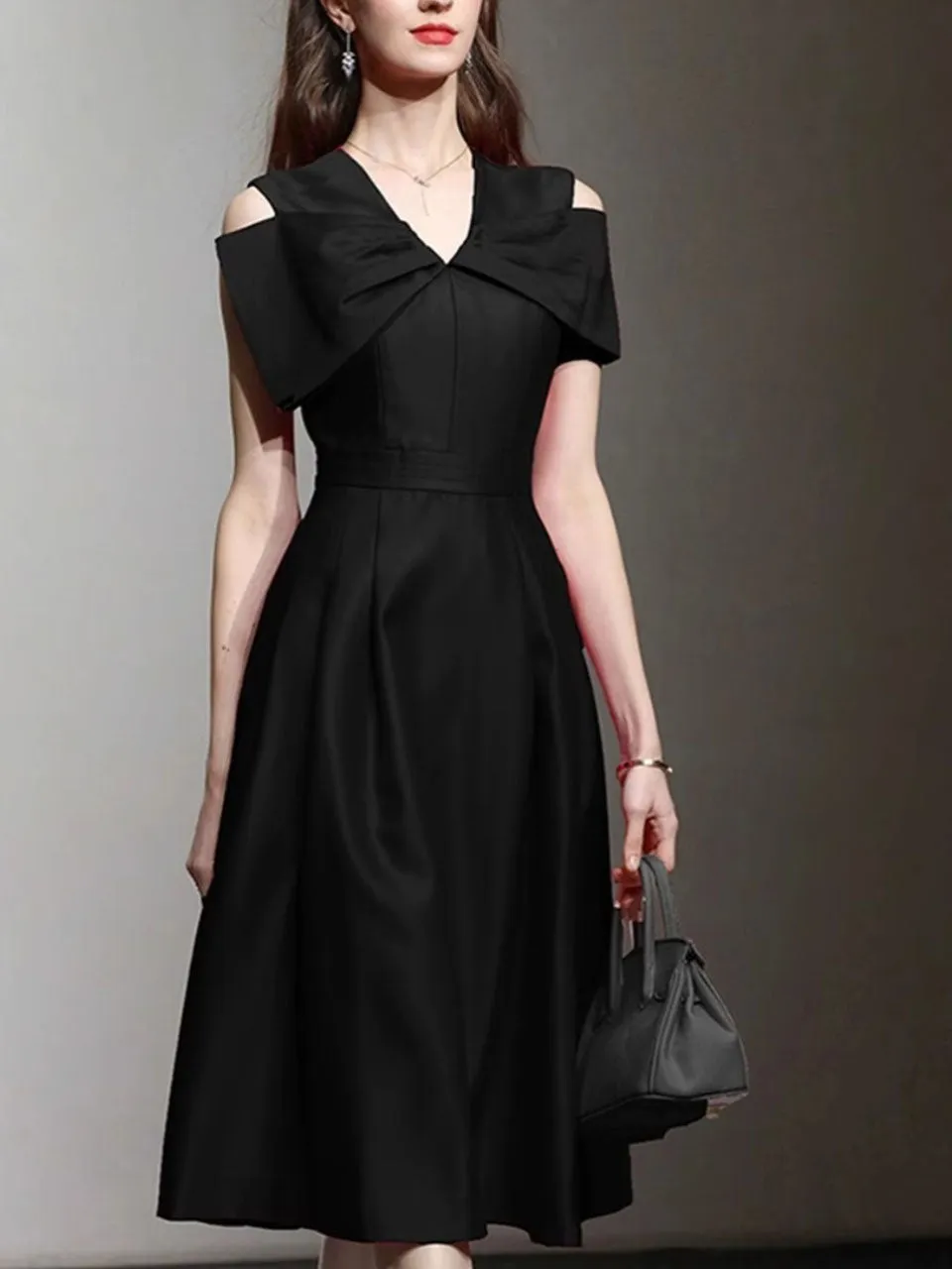 Rose Luxury Bow V Neck High Waist Swing Party Dress