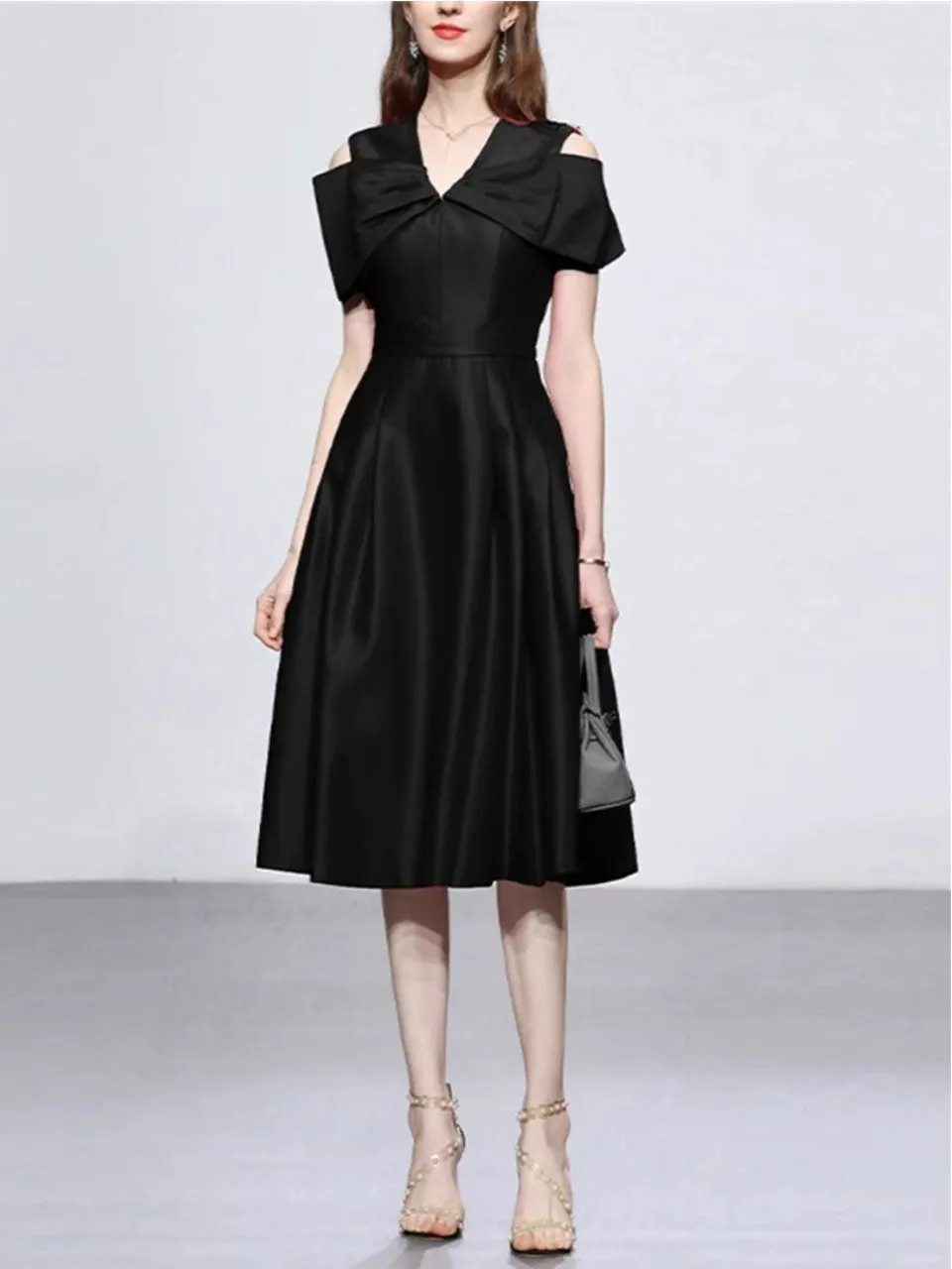 Rose Luxury Bow V Neck High Waist Swing Party Dress