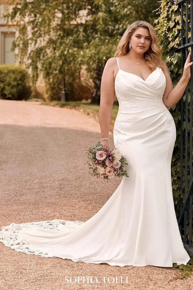 Sophia Tolli: Y22057 - Amylynn