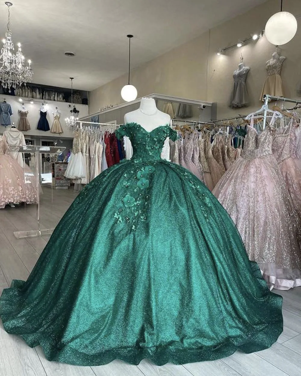 Sparkly Emerald Green Lace Floral Quinceanera Dresses Sequined Sweet 16 Dress Ball Gown Real Photos