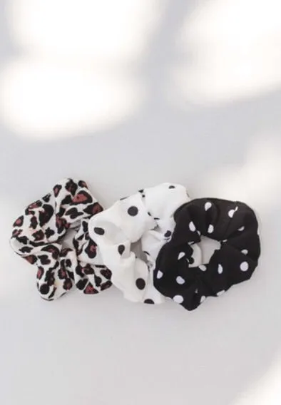 Throwback Scrunchie