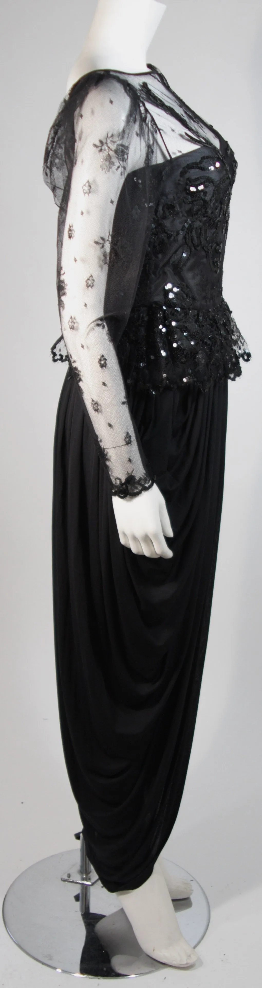 VICKY TIEL Black Lace and Jersey Gown Size 38
