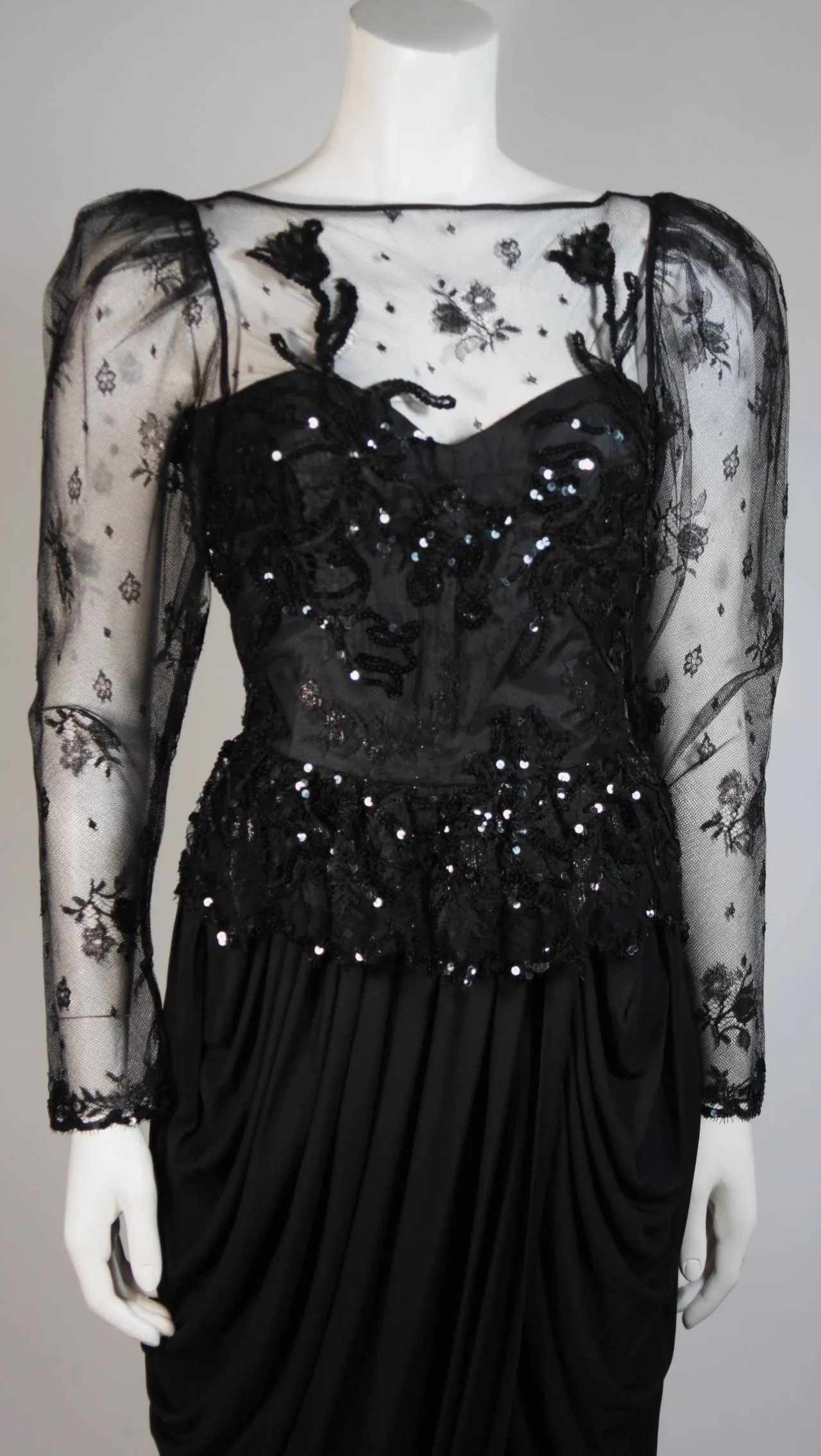 VICKY TIEL Black Lace and Jersey Gown Size 38