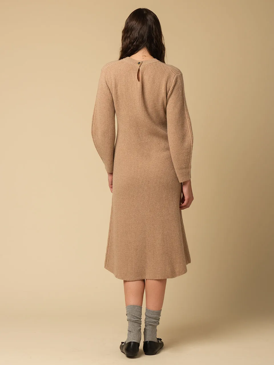 Volume Sleeve A Line Dress_Camel