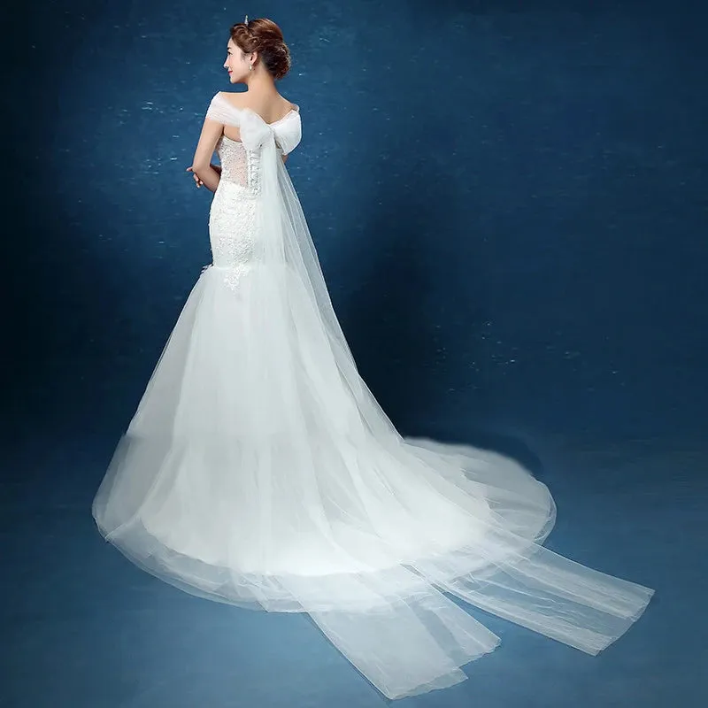 Wedding Guest Dresses: Wedding Dresses Illusion V-Neck Short Tulle Lace Embroidery