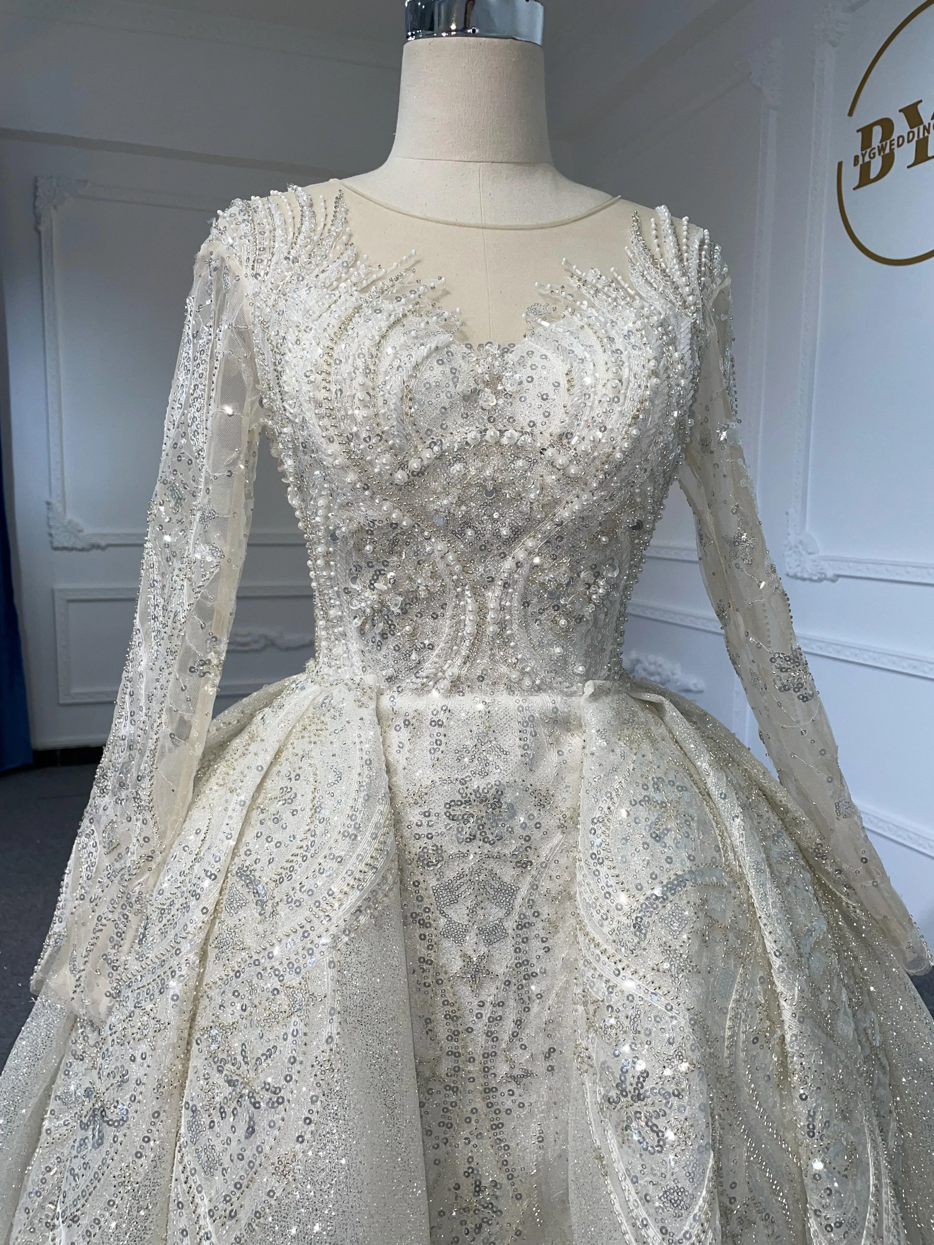 Z040-BYG Sliver sequined pearl mermaid wedding dress with detachable train